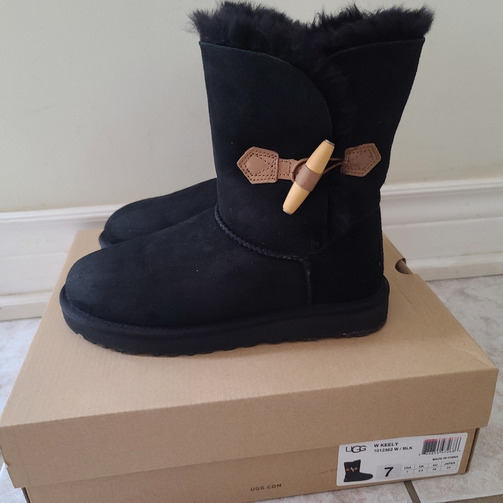 UGG Women's Keely Black Boots 7
